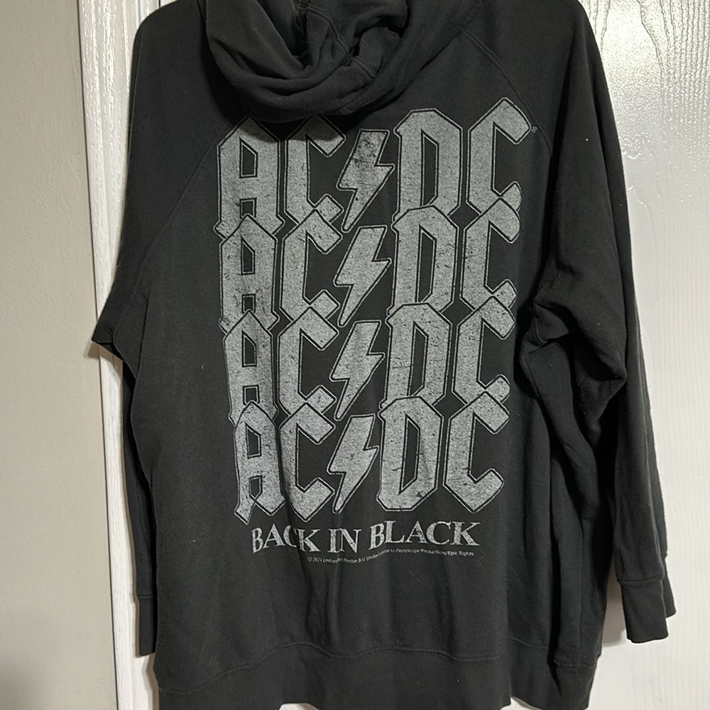 AC/DC hoodie - Picture 4 of 4